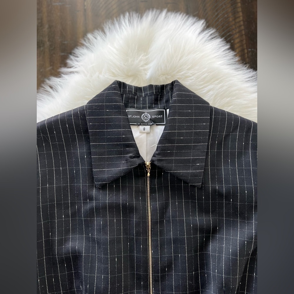 St.John sport by Marie Gray woman’s zip up suit jacket size 8 EUC - Picture 5 of 11